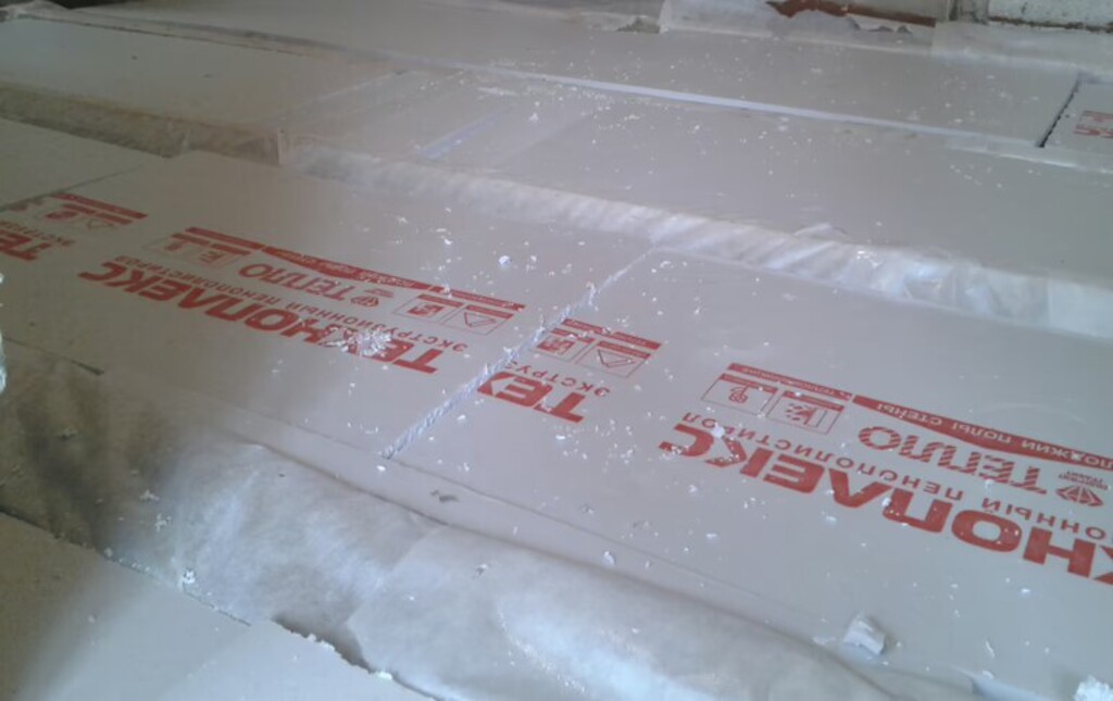 Облицовка клинкерным кирпичом, изоляция пола — фото 3